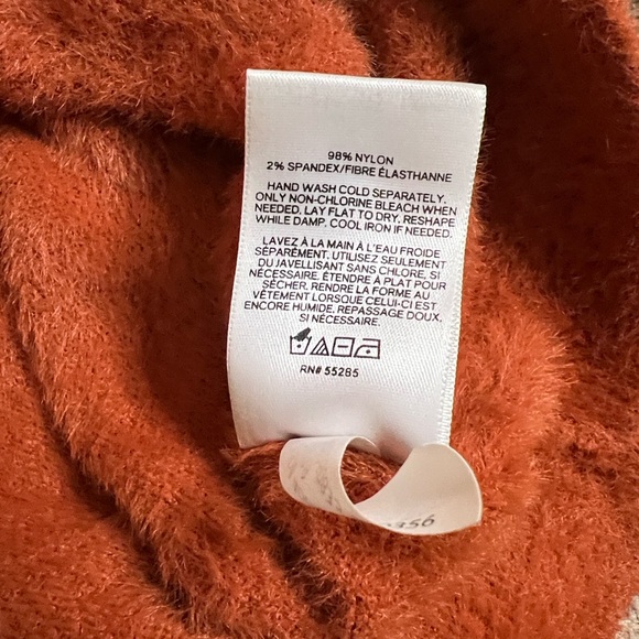 🧡♥️Express Women's Warm Rust Sweater - Picture 10 of 10